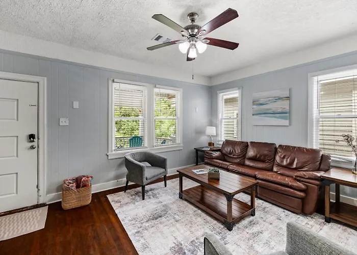 Port Side At M Historic Lost Bayou Retreat Walk To Beach Sleeps 6